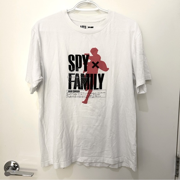 SPY x FAMILY Uniqlo UT T-Shirt (Size M Men’s) - Picture 1 of 3
